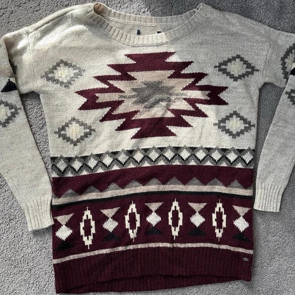 Womens Medium American Eagle Sweater